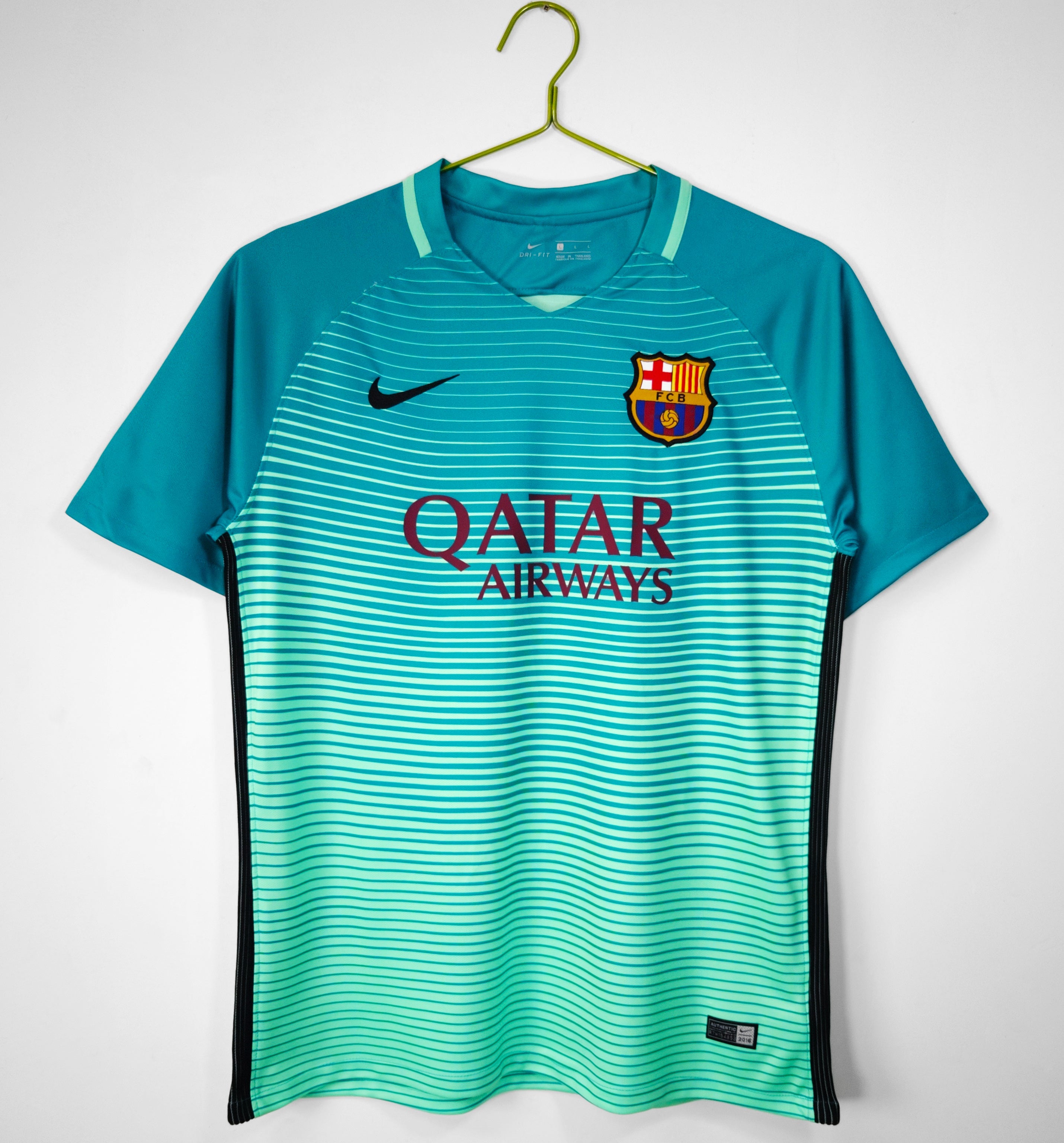 Barça 2016-17 Retrò terza divisa