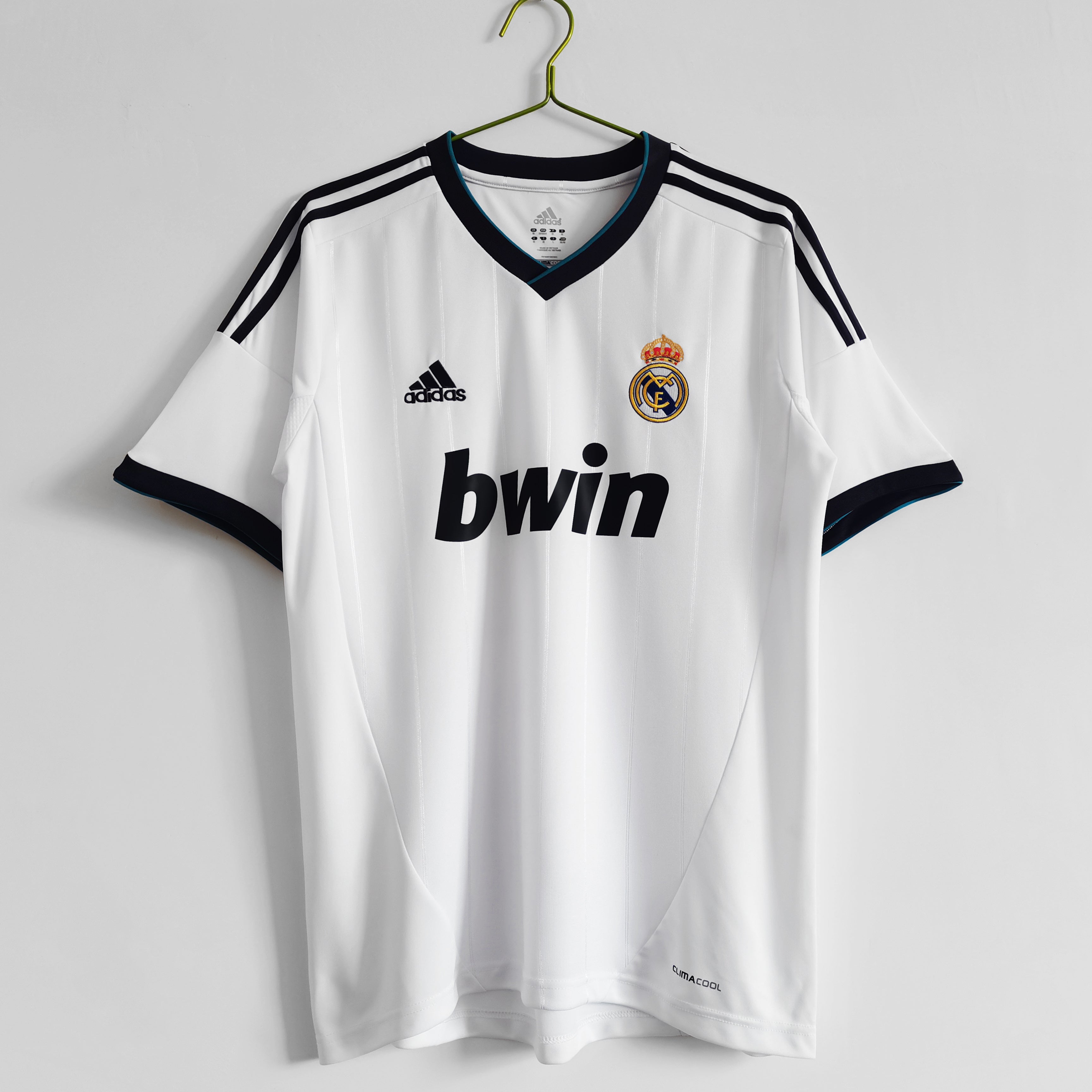 Real 2012 retrò